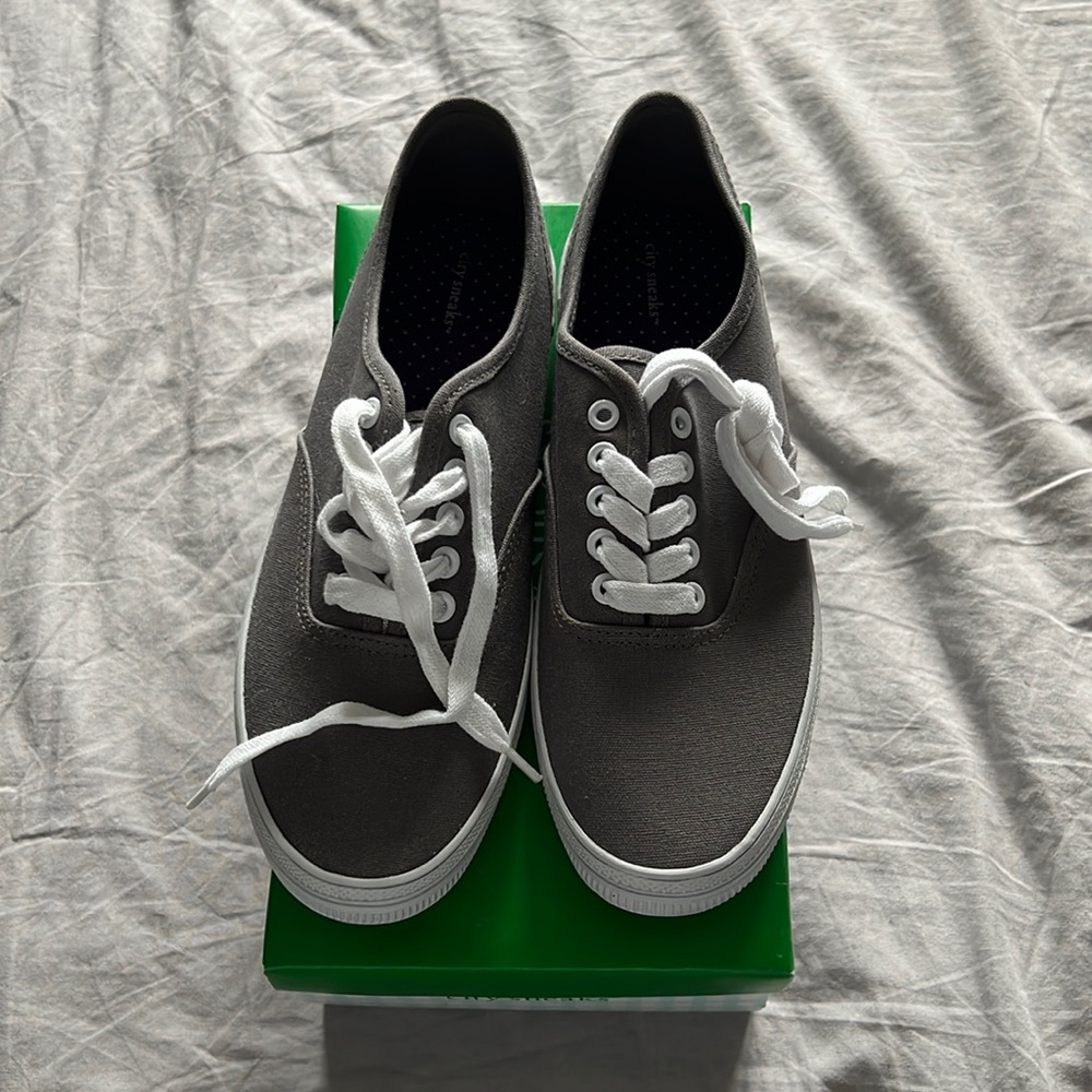 Grey sneakers, size 7 women’s
